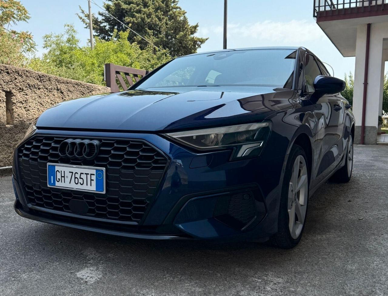 Audi A3 40TFSI 1.5 benzina/elettrica plugin 150+54 cv