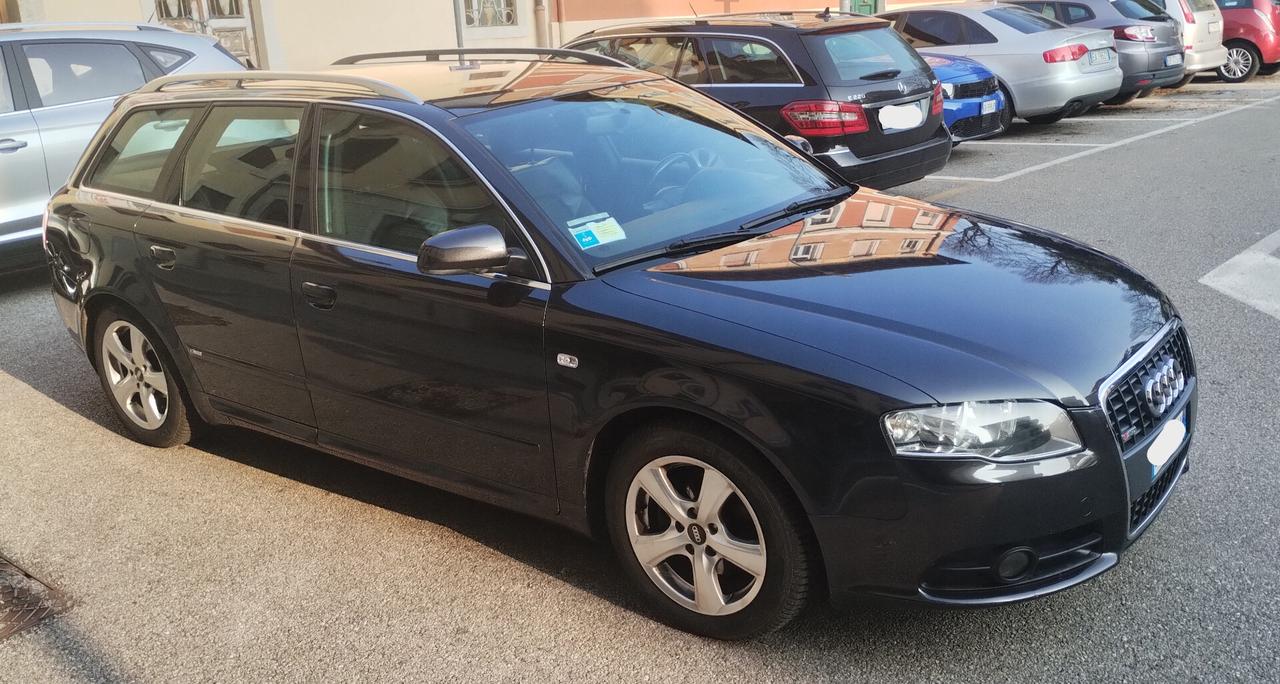 Audi A4 Avant 2.0 TDI 143CV S-Line