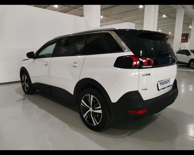 PEUGEOT 5008 BlueHDi 120 S&S EAT6 Business
