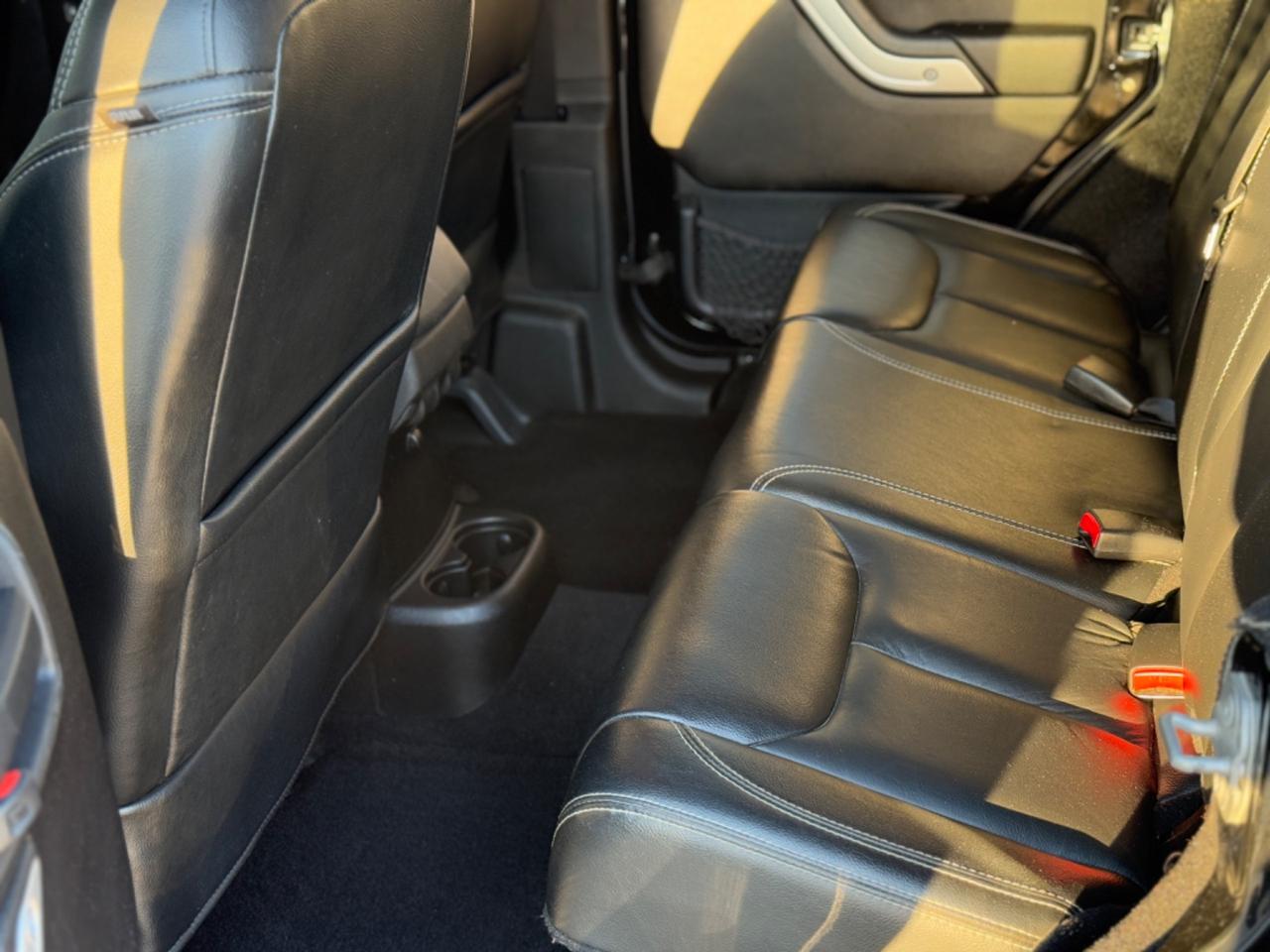 Jeep Wrangler Unlimited 2.8 CRD DPF Sahara Auto