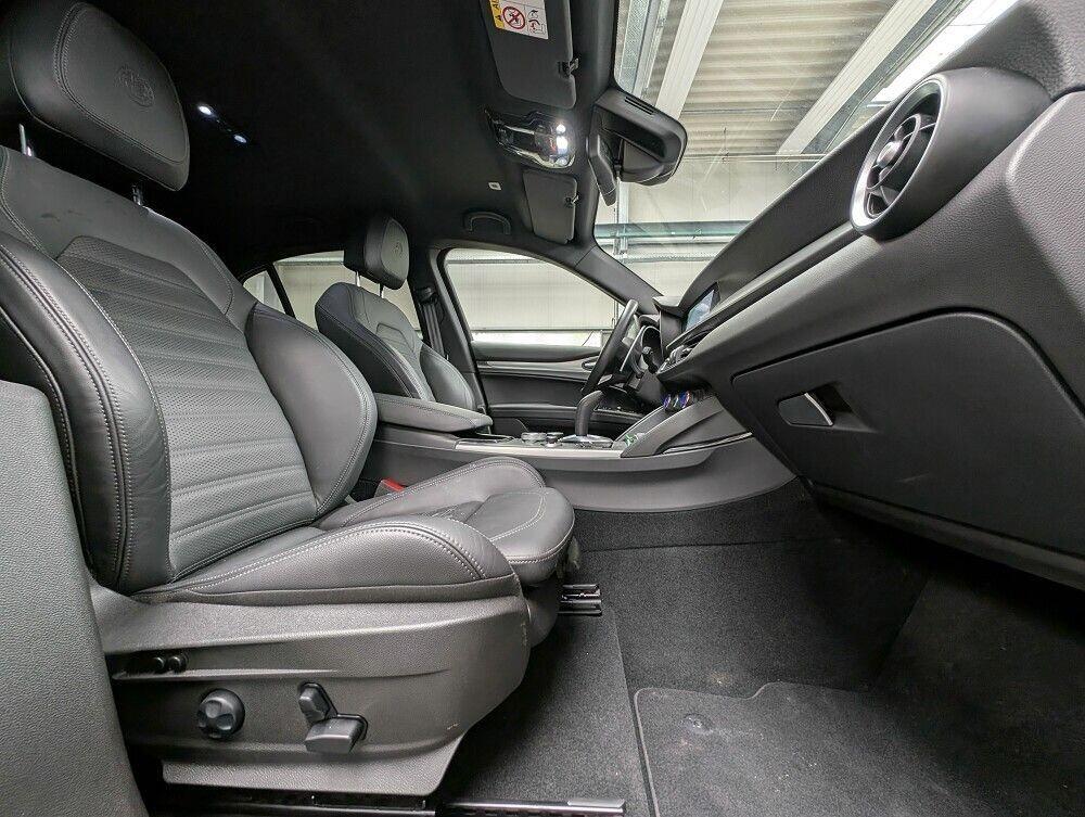Alfa Romeo Stelvio Veloce Q4 Autm. 4WD MEMORYACC R-CAM
