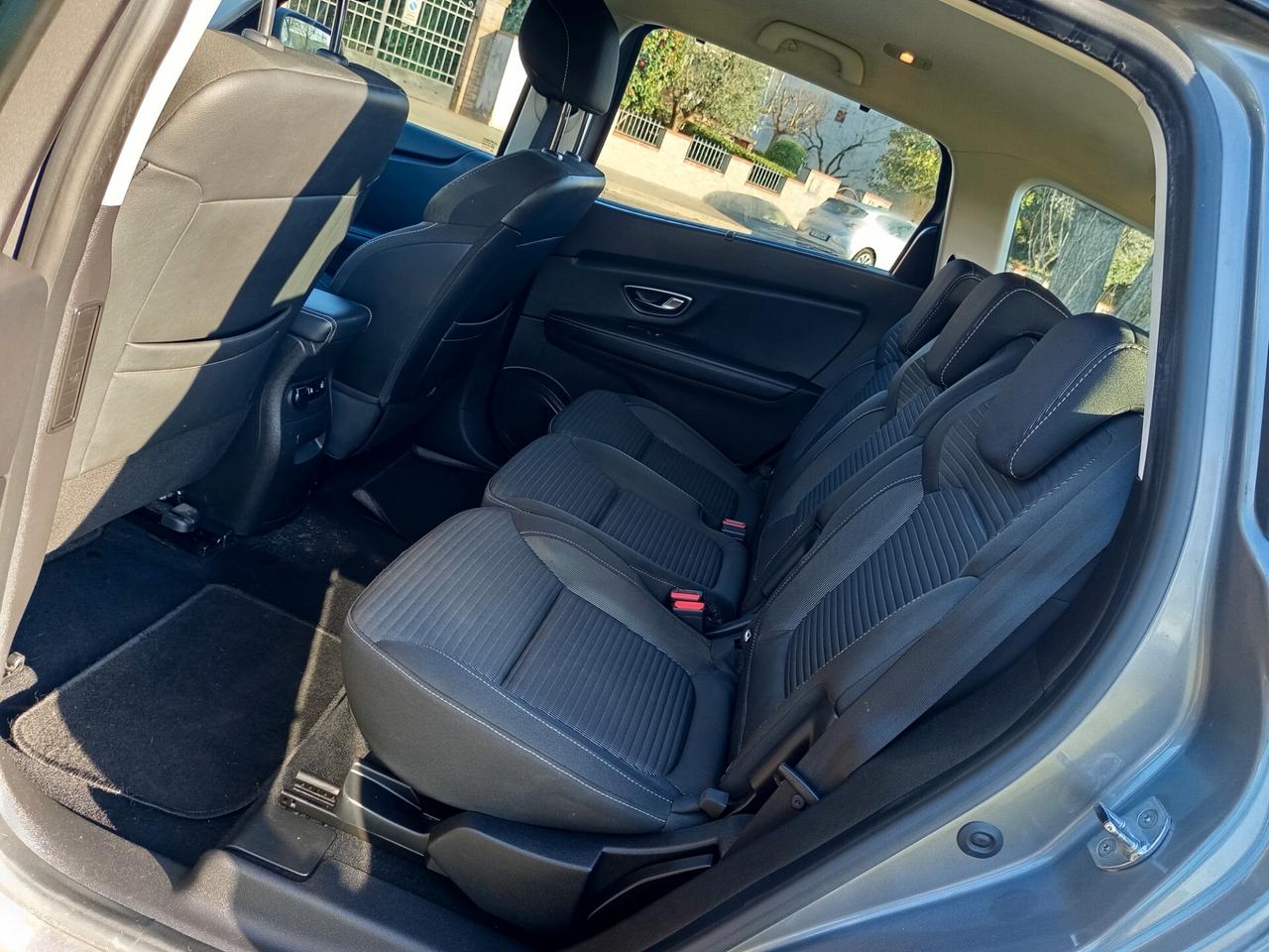 Renault Grand Scenic dCi 130 CV Energy Initiale Paris