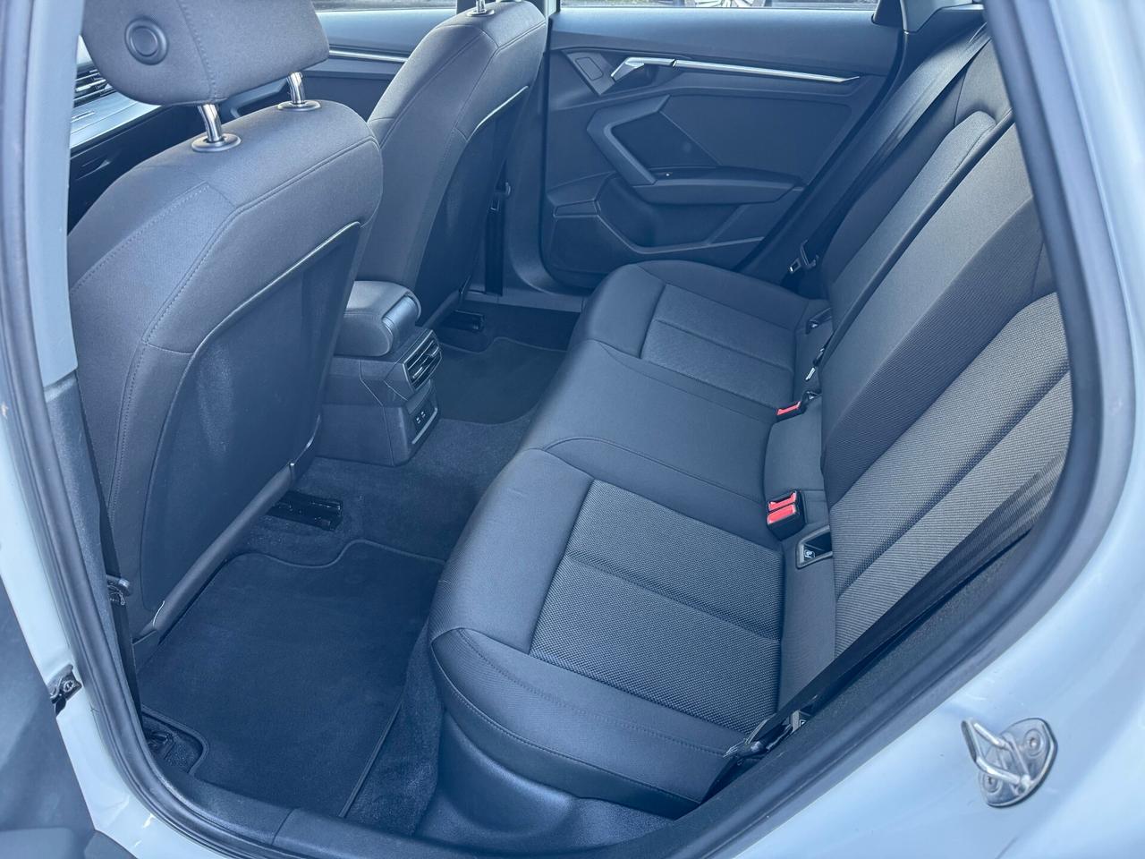 Audi A3 Sportback 2.0TDi 116cv Advanced // NO VINCOLI