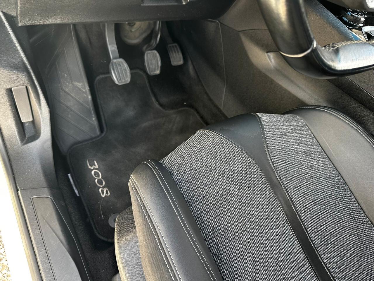 Peugeot 3008 BlueHDi 130 S&S Allure
