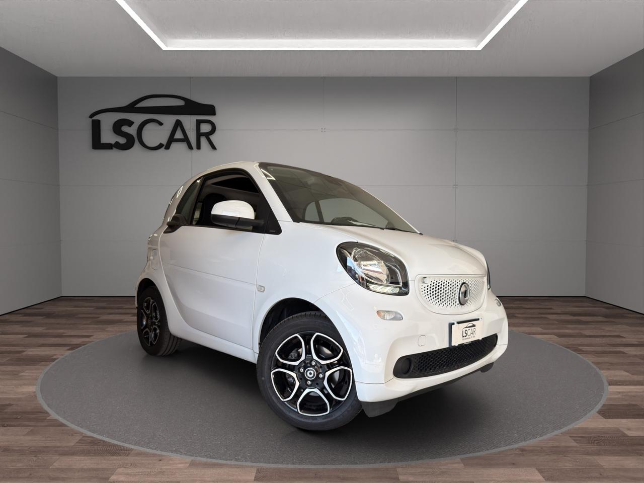 Smart forTwo 1.0 Passion - Unipro - Promo Finanziamento - Tetto panoramico - Schermo Navi - Retrocamera - Sedili Riscaldabili