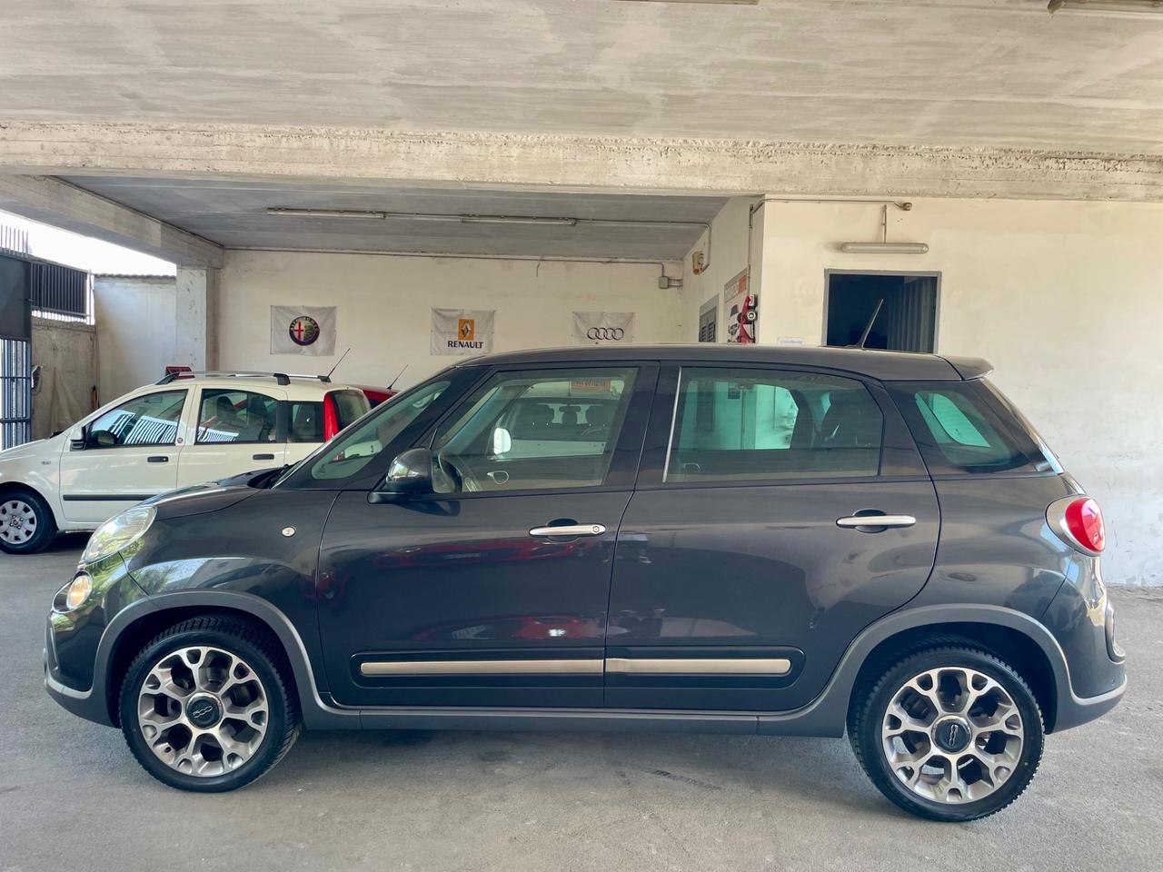 Fiat 500L 1.6 Multijet 105 CV Trekking nav tetto sensori Ecc