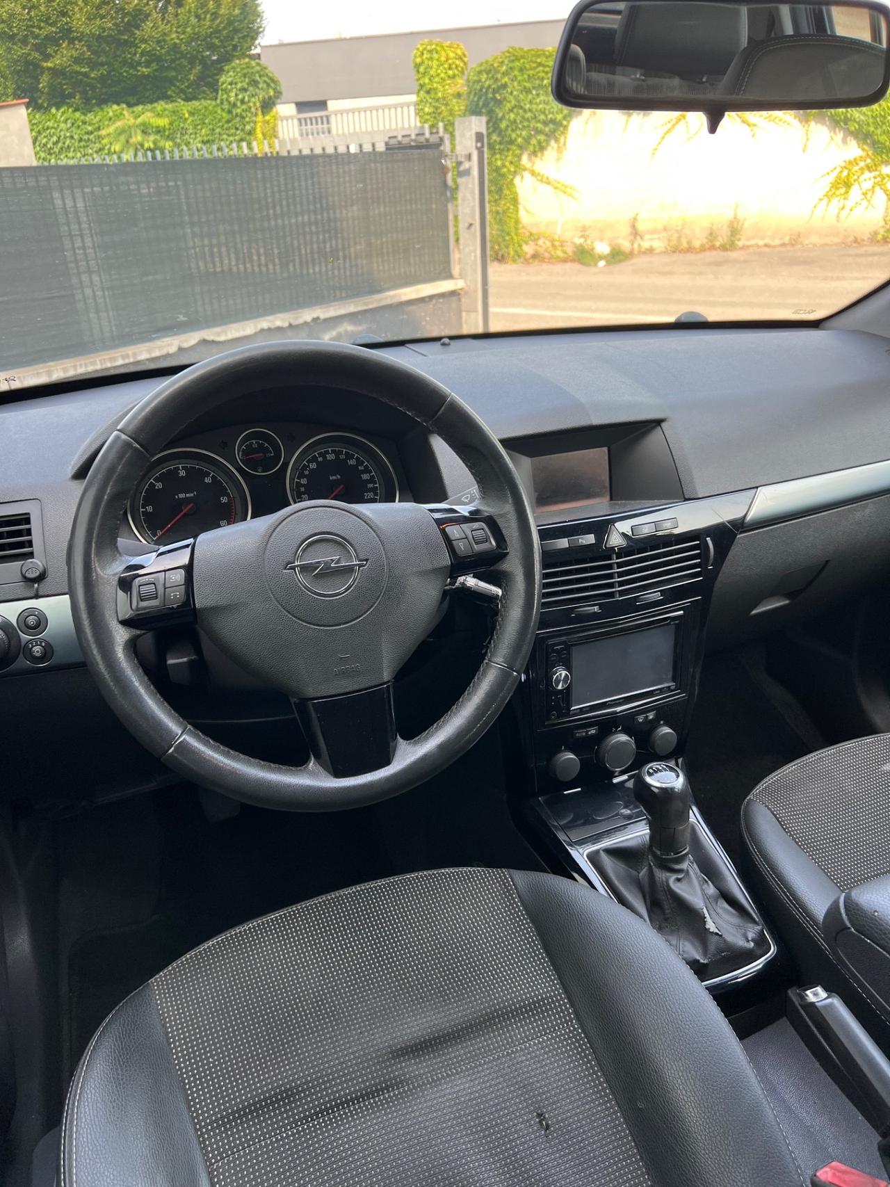 Opel Astra 1.7 CDTI 125CV 5 porte Cosmo OCCASIONE 145k
