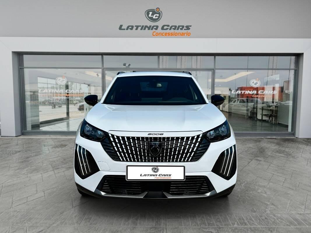 Peugeot 2008 1.2 puretech Allure 100cv con TELECAM E CARPLAY