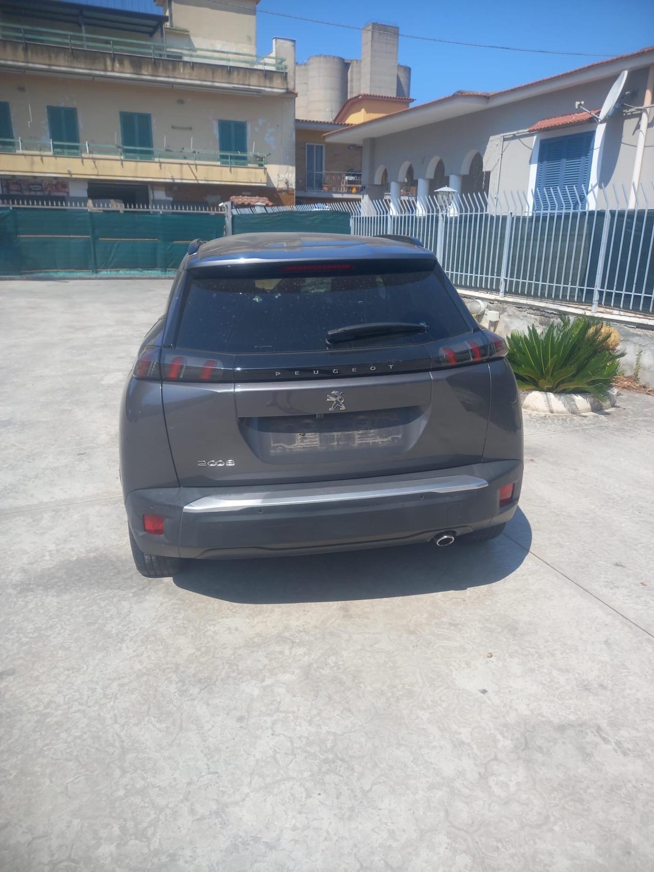 Peugeot 2008 2023 Incidentata sinistrata