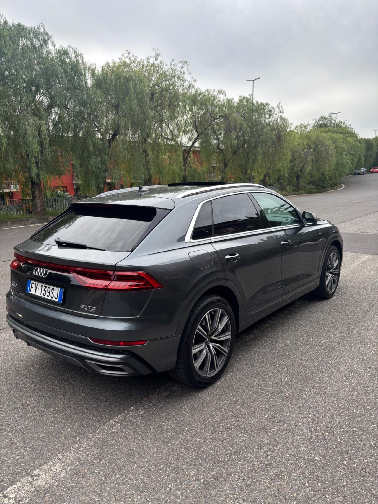 Audi Q8 50 TDI 286 CV SLINE FULL OPTIONAL