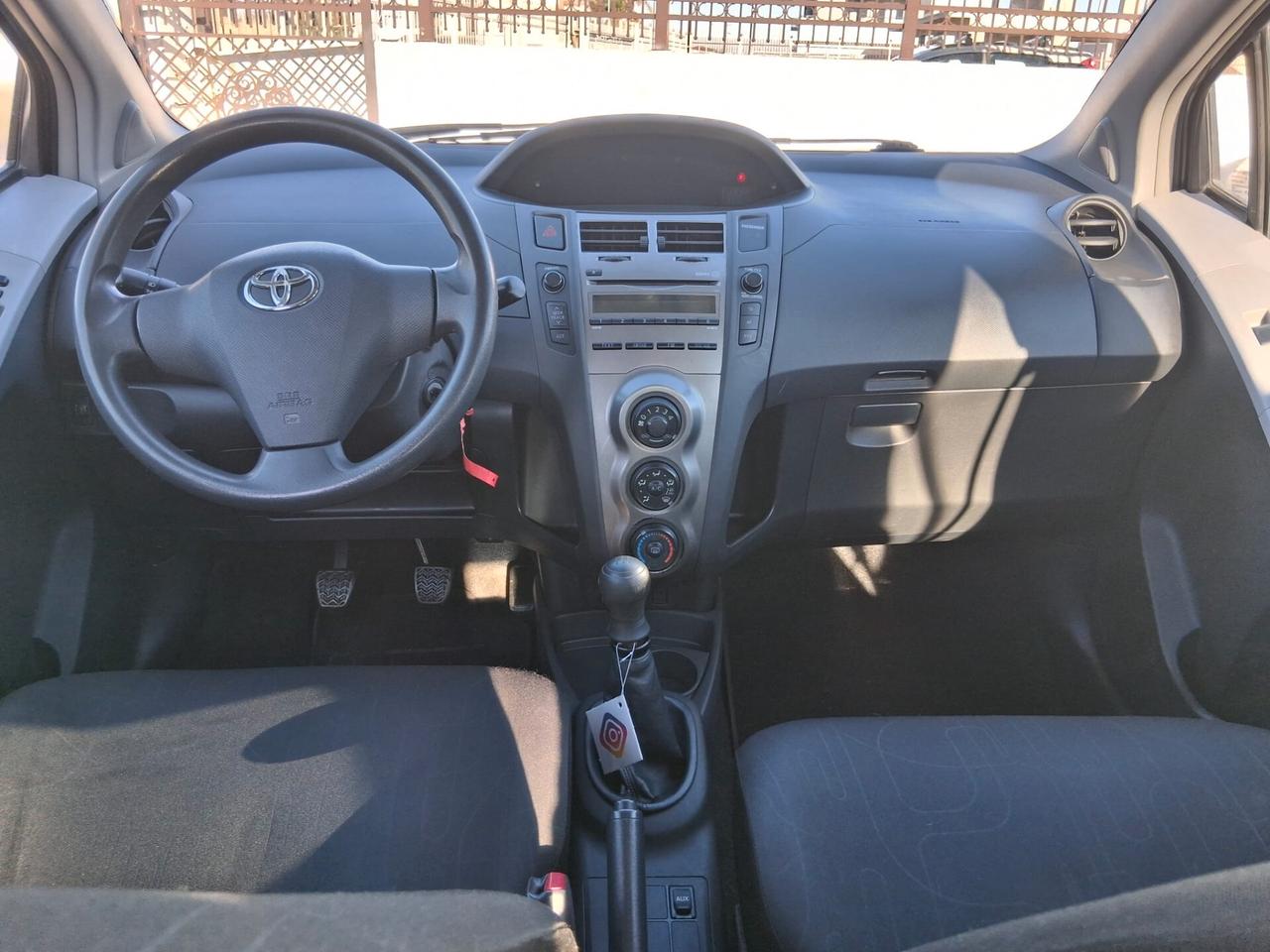 Toyota Yaris 1.0 5 porte Sol