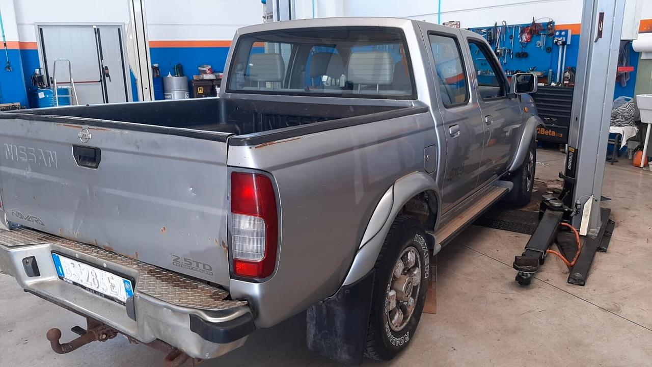 Nissan Pick Up Pick-up 2.5 TD 4 porte Double Cab Navara