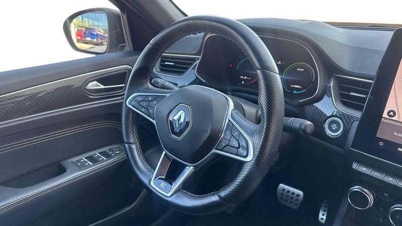 Renault Arkana 2021 1.6 E-Tech full hybrid E-Tech Engineered Fa