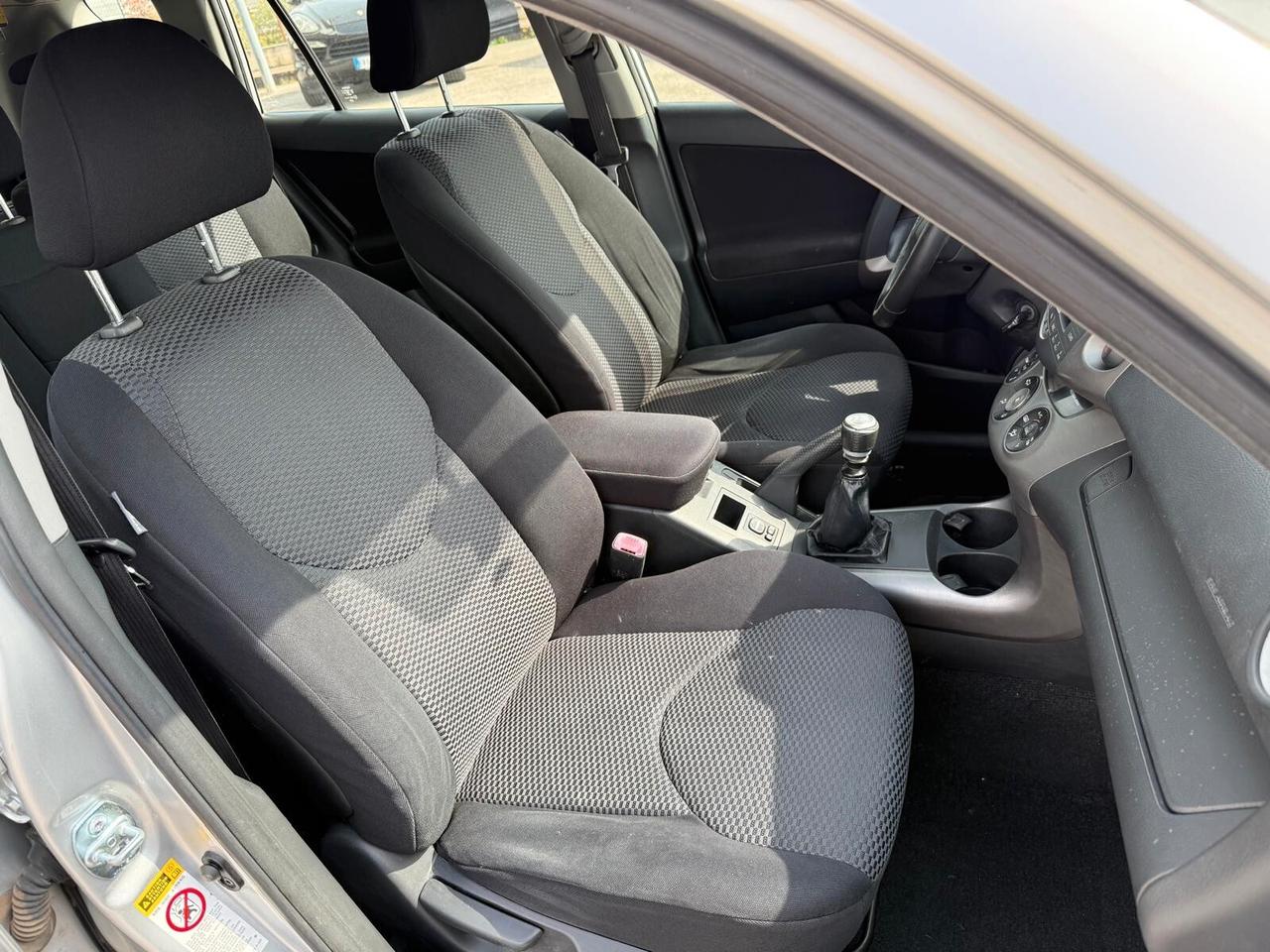 Toyota RAV 4 RAV4 2.2 D-4D 136 CV Sol BUONE CONDIZIONI OCCASIONE