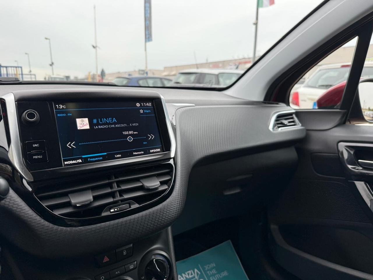 Peugeot 2008 PureTech 82 S&S Style