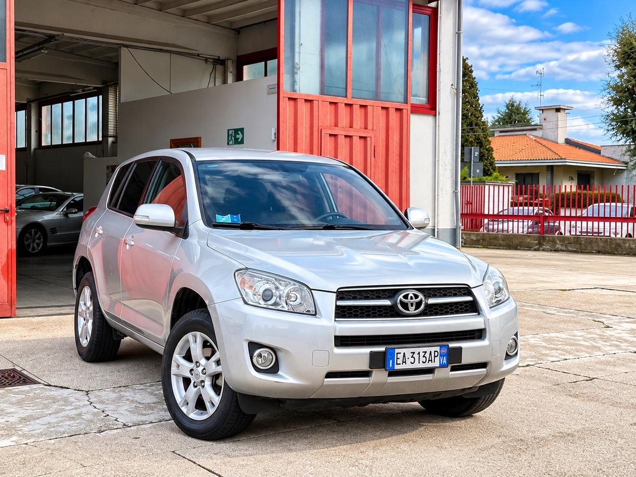Toyota RAV 4 RAV4 2.2 D-4D 150 CV DPF 4X4