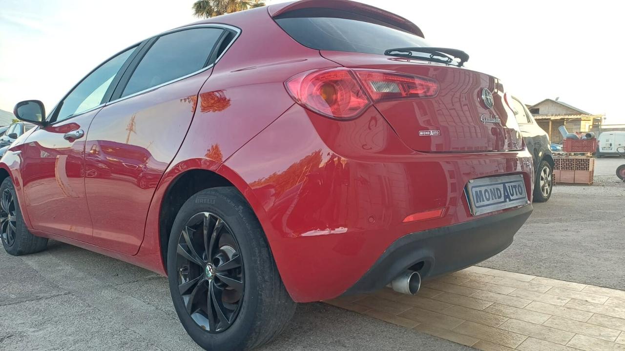 Alfa Romeo Giulietta 1.6 JTDm-2 105 CV Distinctive 2013 ROSSA COME NUOVA
