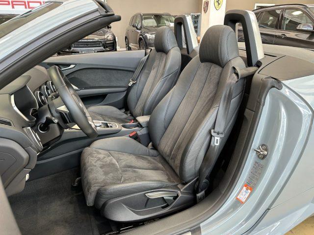 AUDI TT Roadster 40 TFSI S line S tronic - Navi