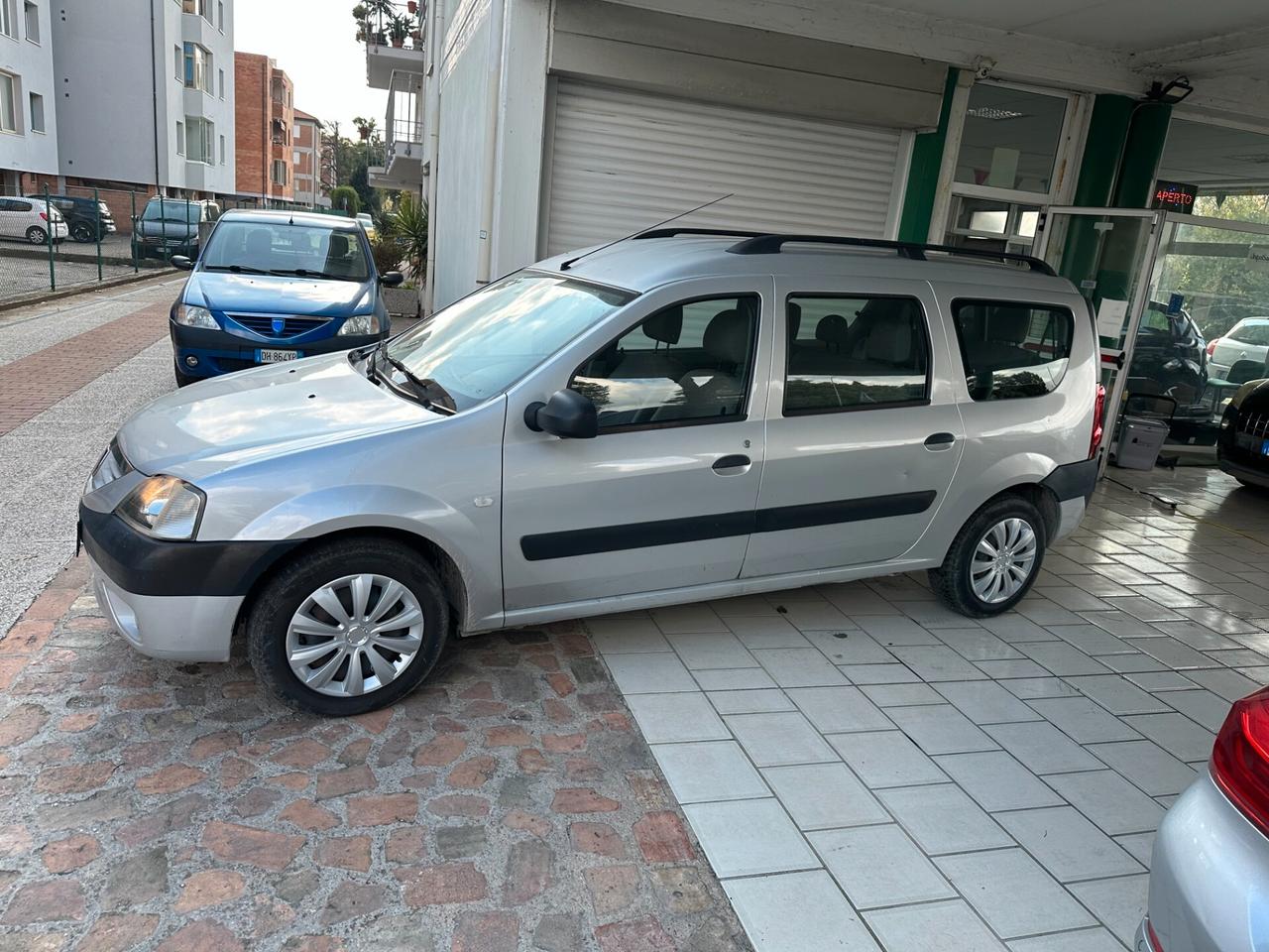 Dacia Logan MCV 1.6 7 posti (12 Rate)