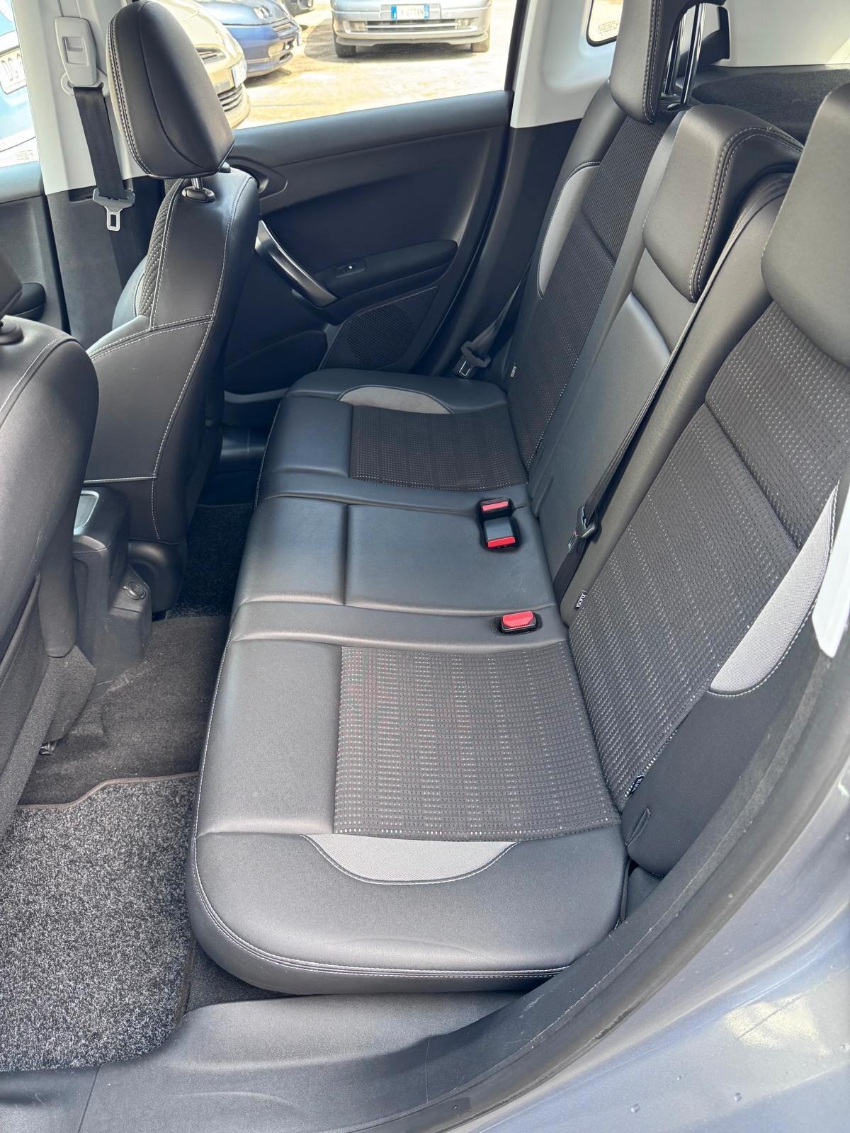 Peugeot 2008 1.6 e-HDi 115 CV Stop&Start Allure