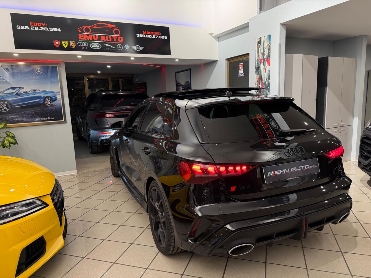 Audi RS3 total black full optional tetto apribile prezzo fisso no vincoli