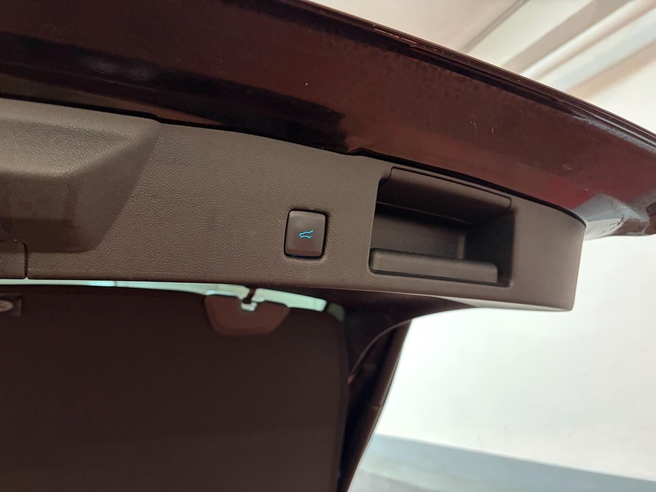 Ford Kuga 2.5 Full Hybrid 190 CV CVT AWD ST-Line X