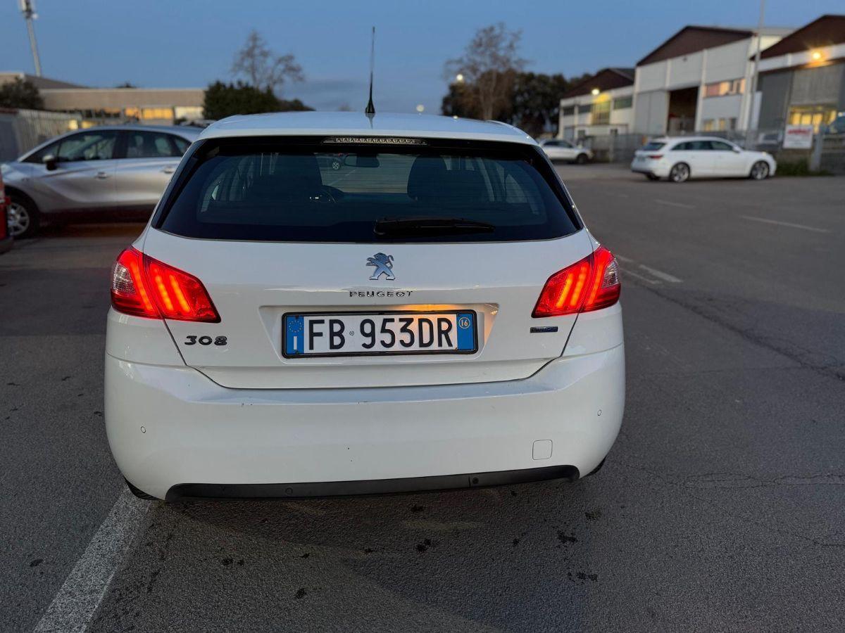 PEUGEOT - 308 - BlueHDi 100 S&S Business
