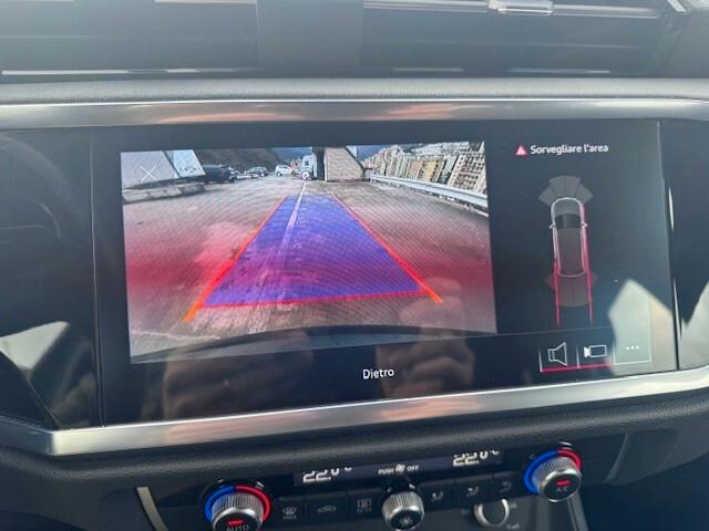 Audi Q3 40 2.0 tdi S line Quattro 200cv S-tronic