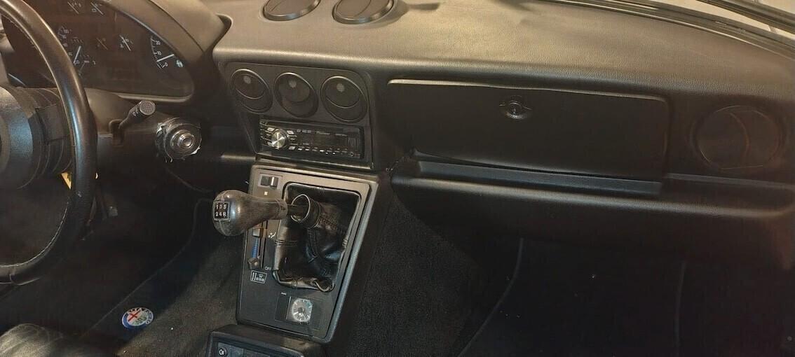Alfa Romeo Spider 2.0i