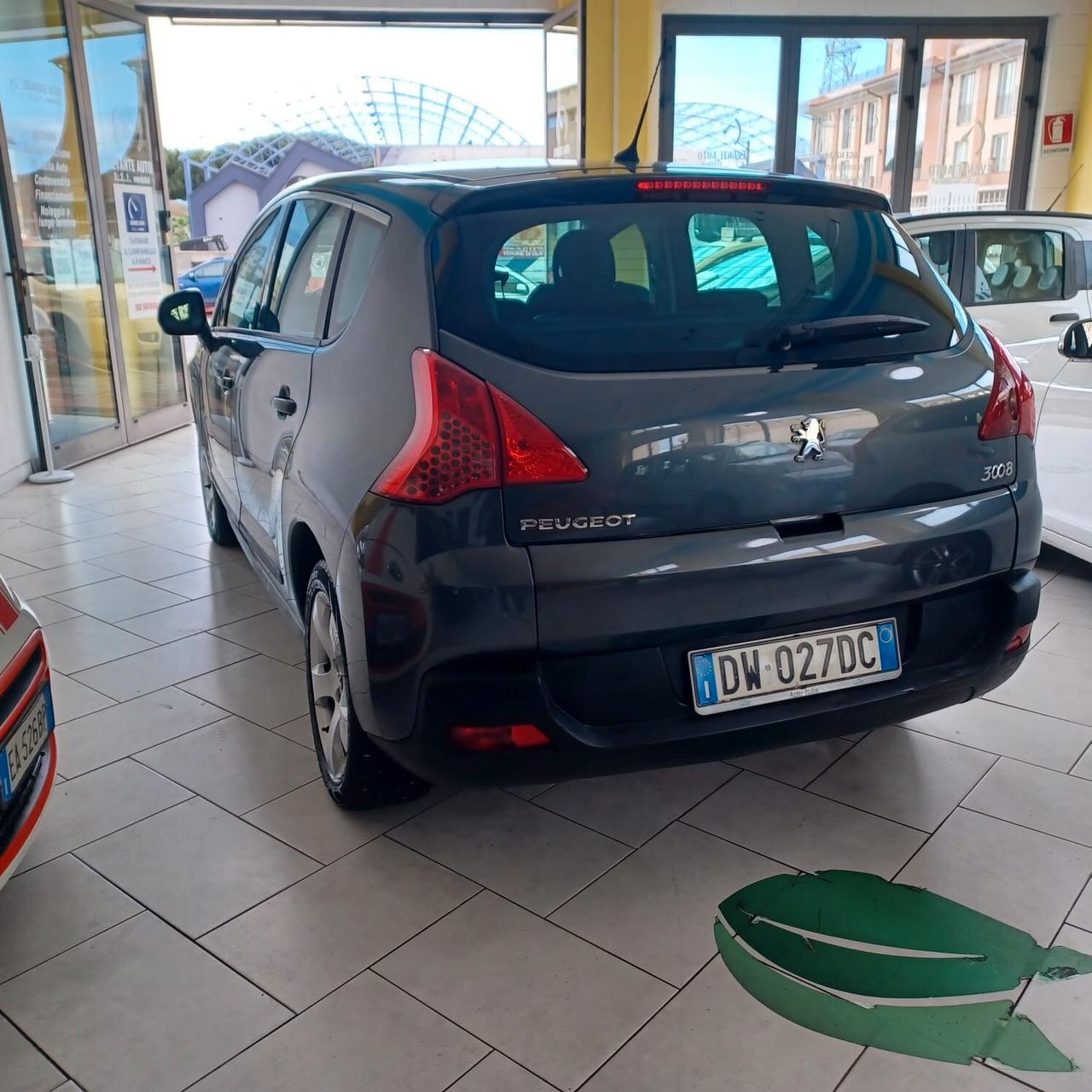 SPAZIOSA IDEALE PER FAMIGLIE 3008 1.6 HDI