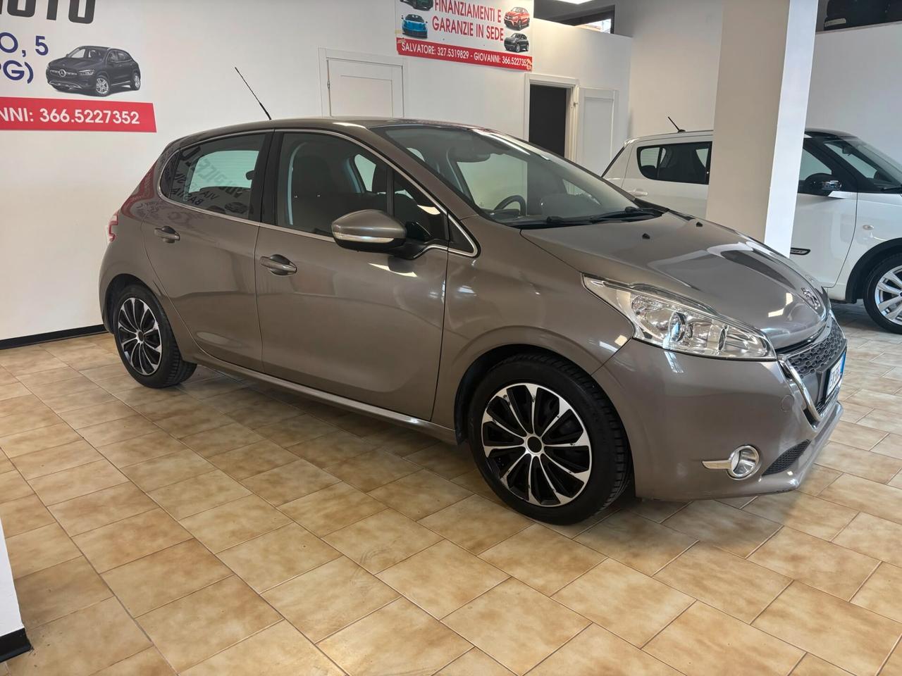 PEUGEOT 208 ANNO 2012 BZ GPL ADATTA NEOPATENTATI KM 183 MILA