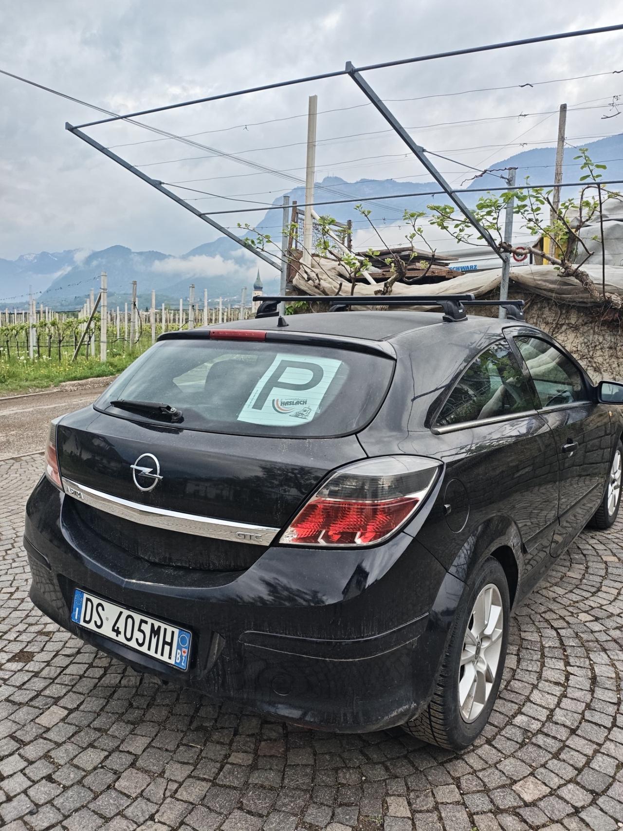 Opel Astra GTC 1.6 16V VVT 3 porte Cosmo