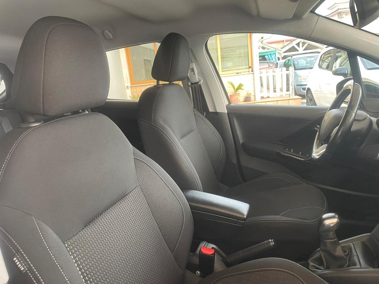 Peugeot 208 1.2 PureTech 82 5 porte Allure