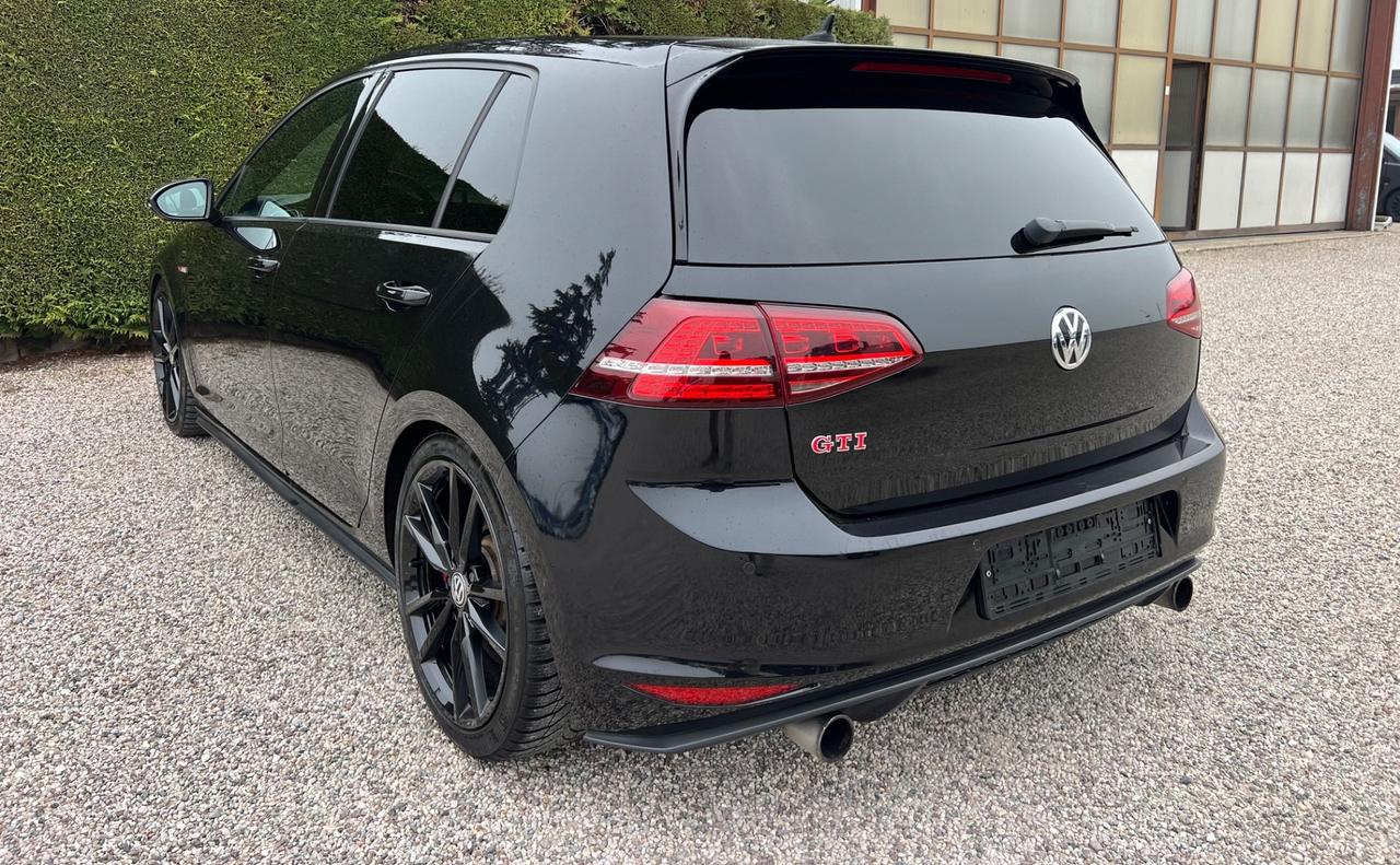 Volkswagen Golf GTI Performance 2.0 TSI DSG 5p. BlueMotion Technology