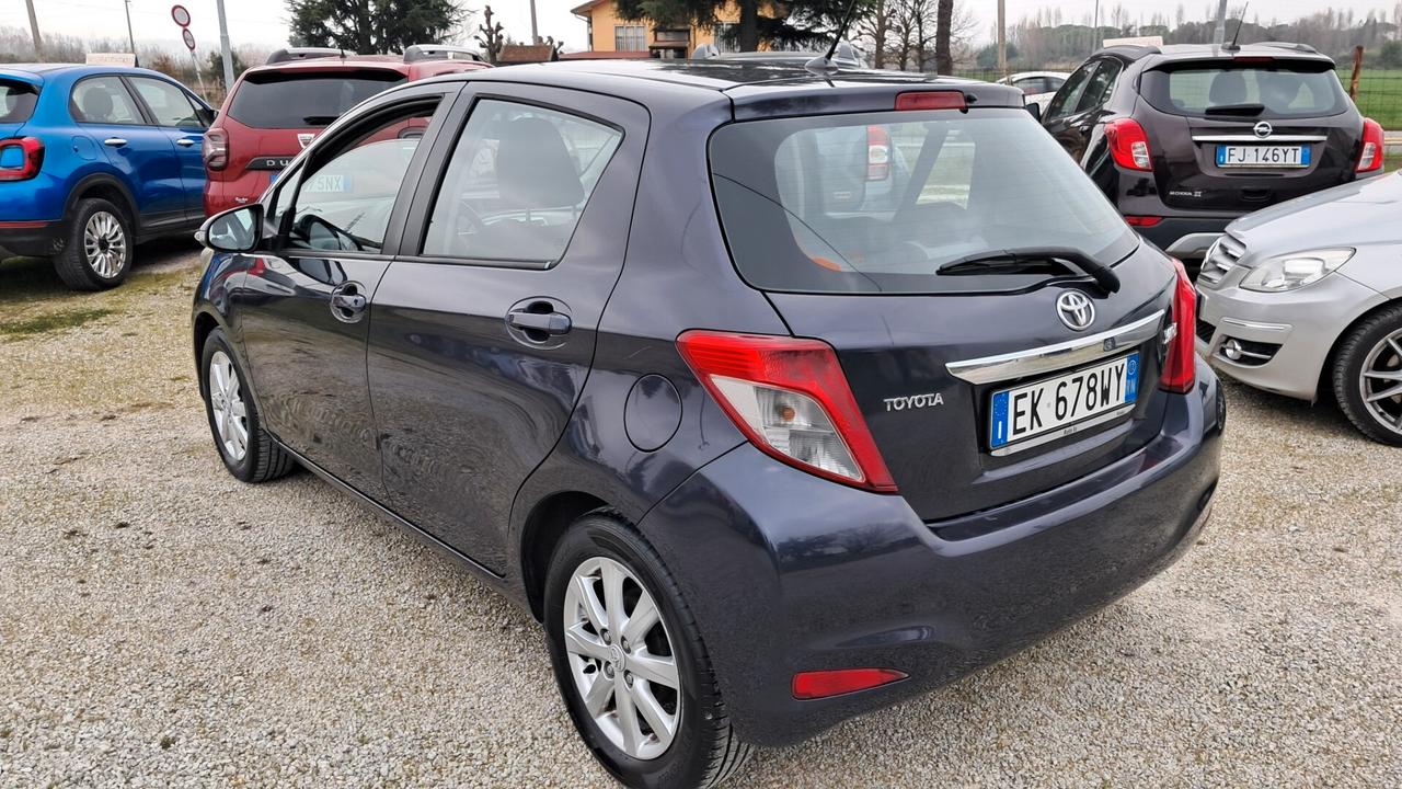 Toyota Yaris 1.3 5 porte Lounge Gpl
