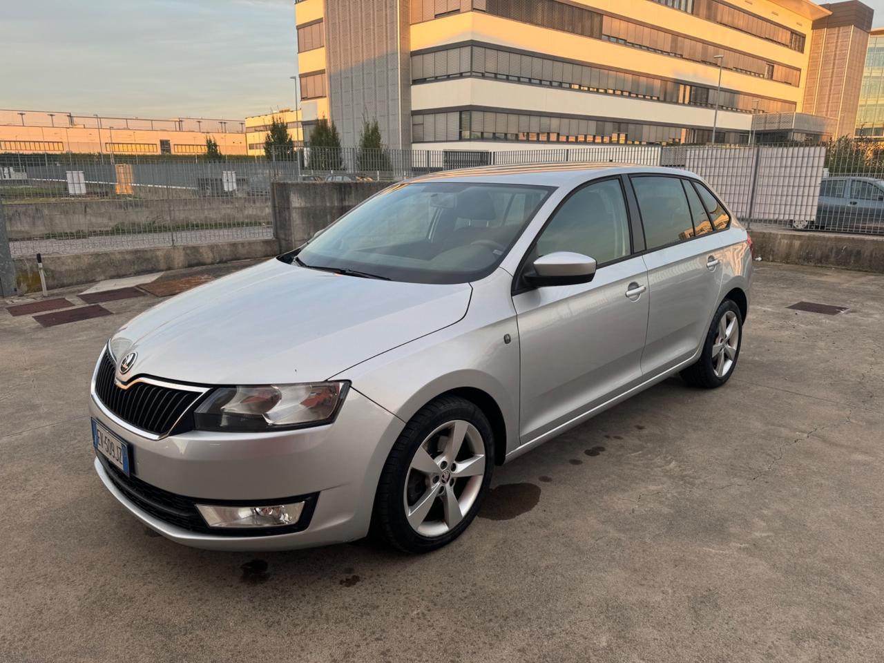 Skoda Rapid 1.6 TDI CR 105 CV Ambition