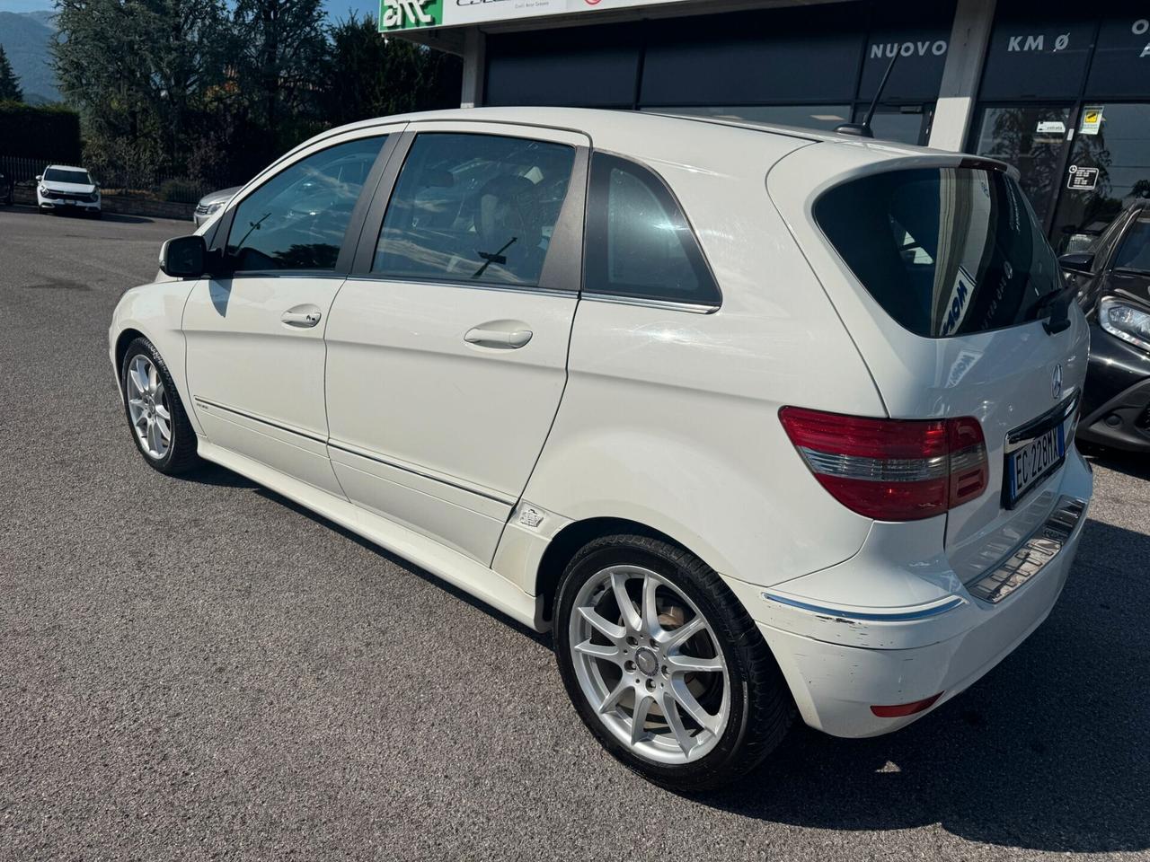 Mercedes-Benz B 200 T245 cdi Premium*AUTOMATIC*PELLE*NAVI*