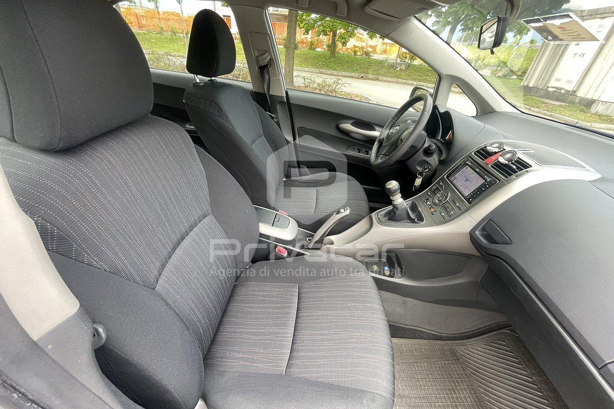 TOYOTA Auris 1.3 L 5 porte