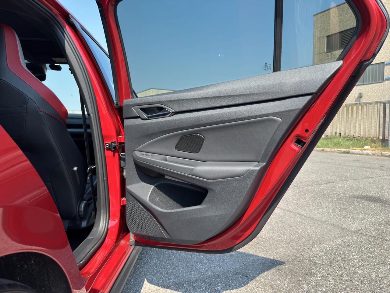 Volkswagen Golf GTI 2.0 TSI DSG