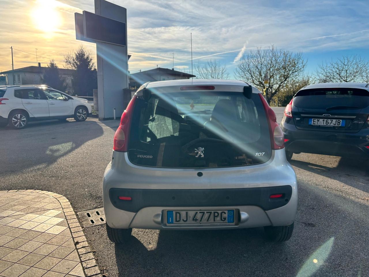 Peugeot 107 1.0 Benzina Neopatentati