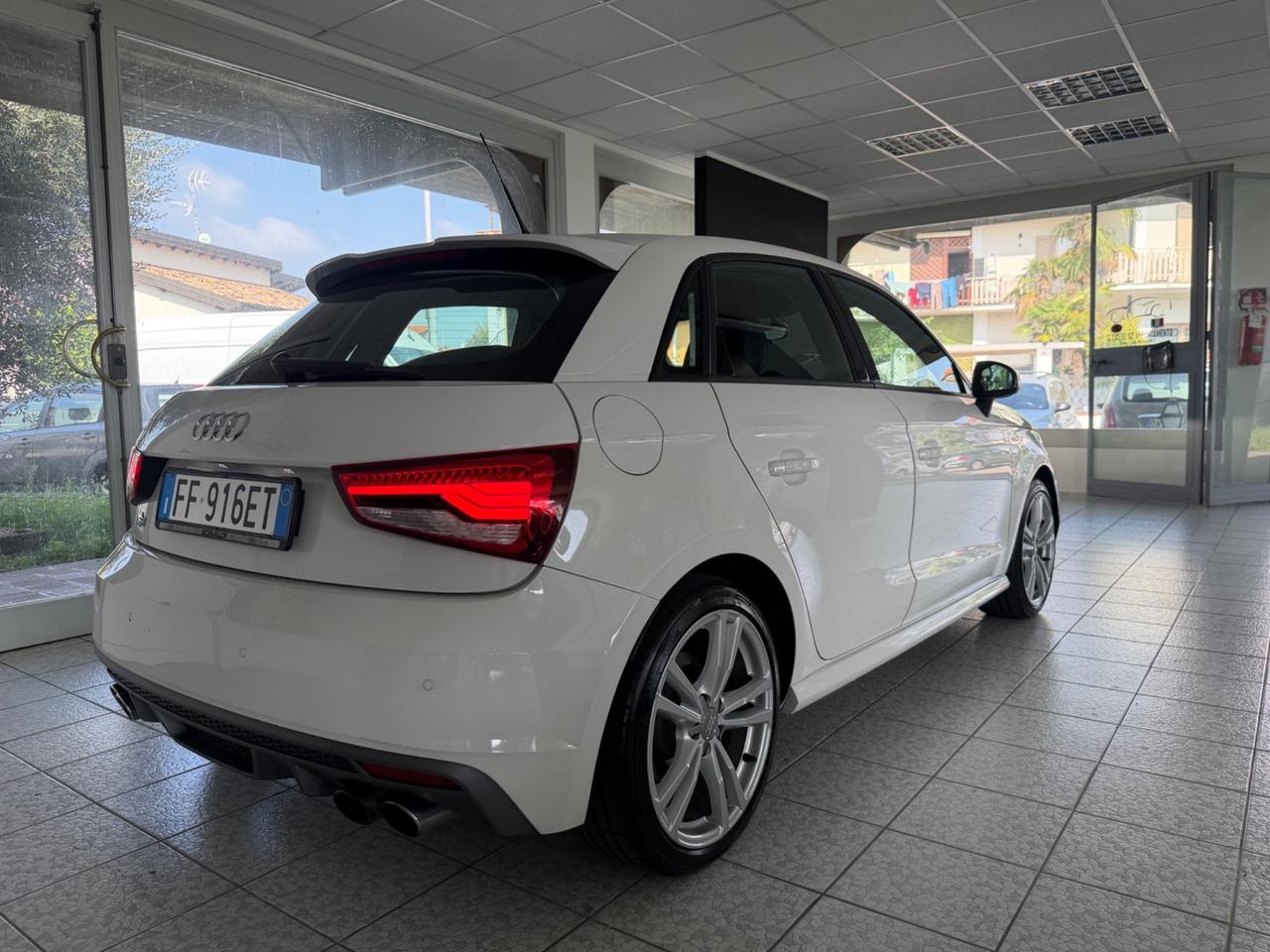 Audi A1 S1 SPB 2.0 TFSI quattro