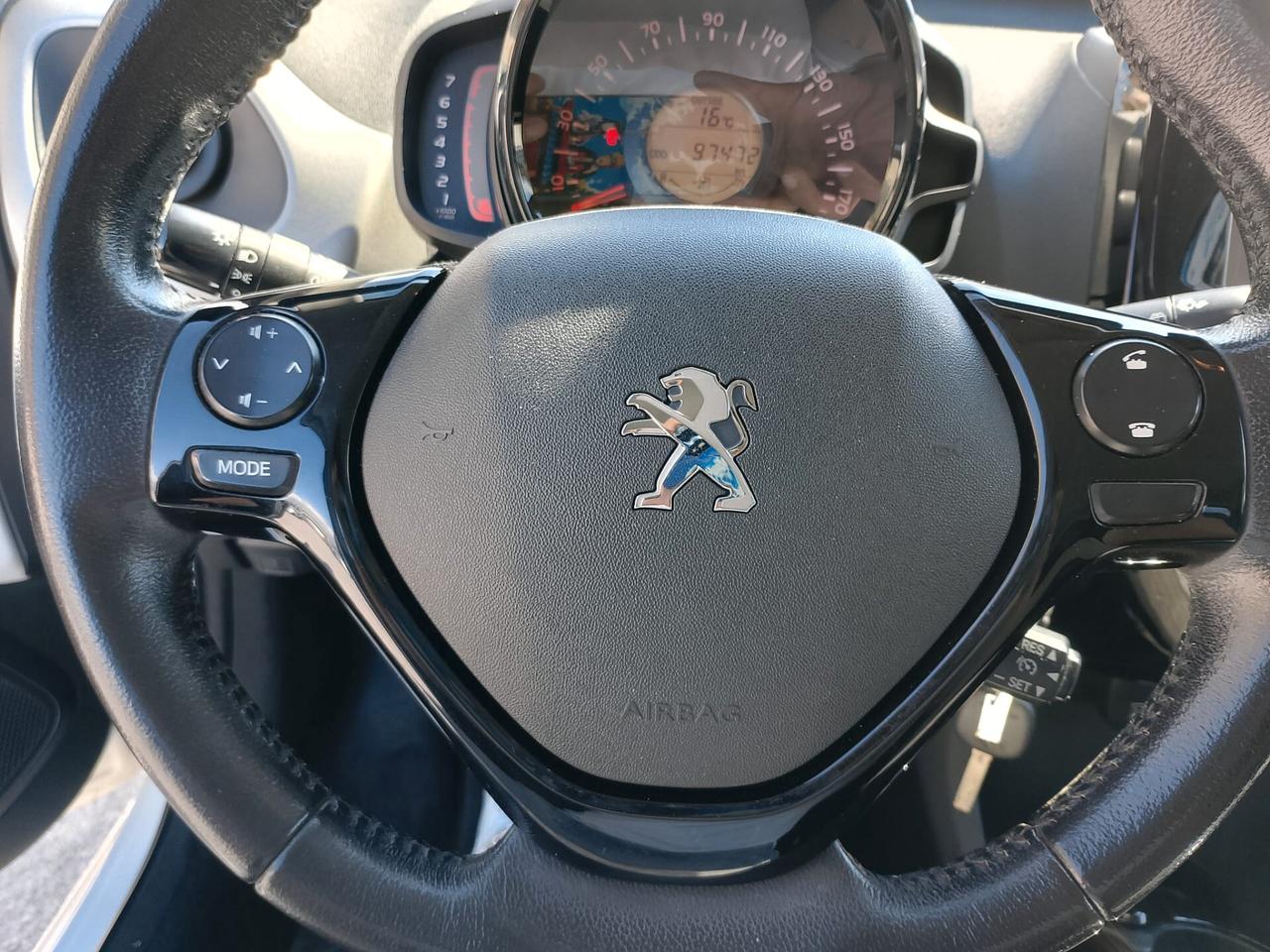 Peugeot 108 VTi 68 5 porte Allure TOP!