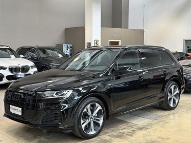 Audi Q7 55 3.0 tfsi mhev Sport S line quattro 7p.ti - IVA