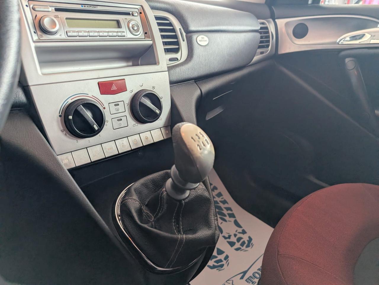 Lancia Ypsilon 1.2 KM 148.000