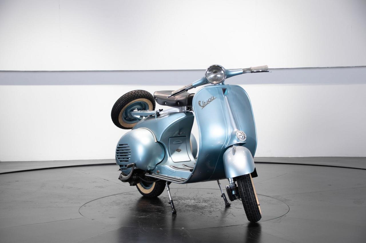 Piaggio Vespa 150 VB1