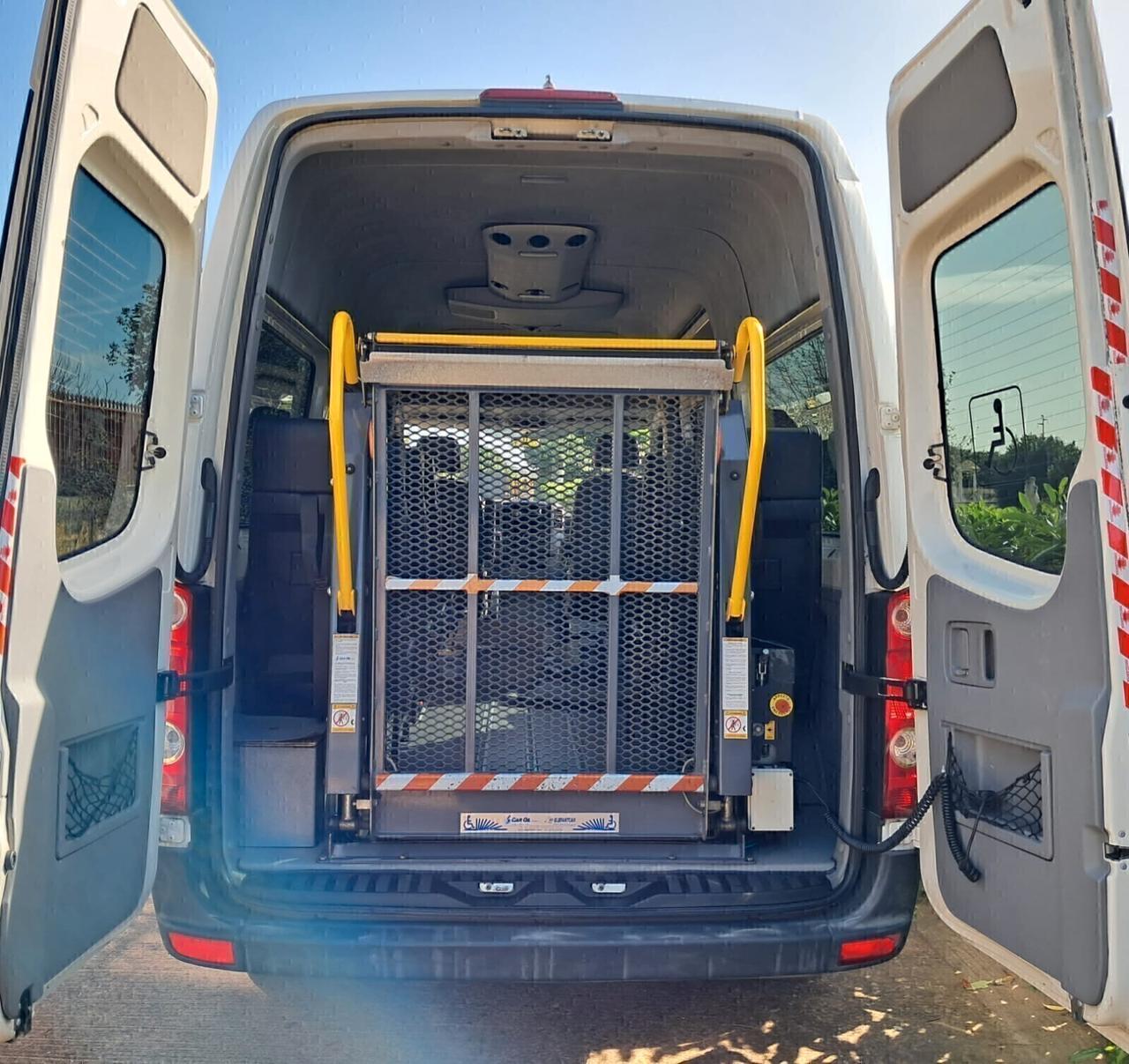 Volkswagen Crafter VW 9 POSTI TETTO ALTO TRASPORTO DISABILI PEDANA ELETTROIDRAULICA