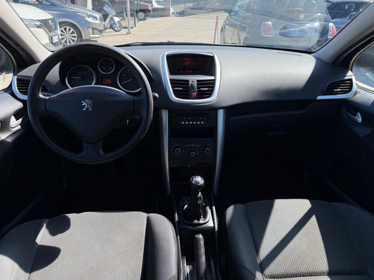 Peugeot 207 1.4 HDi 70CV 5p. Energie / 140.000KM