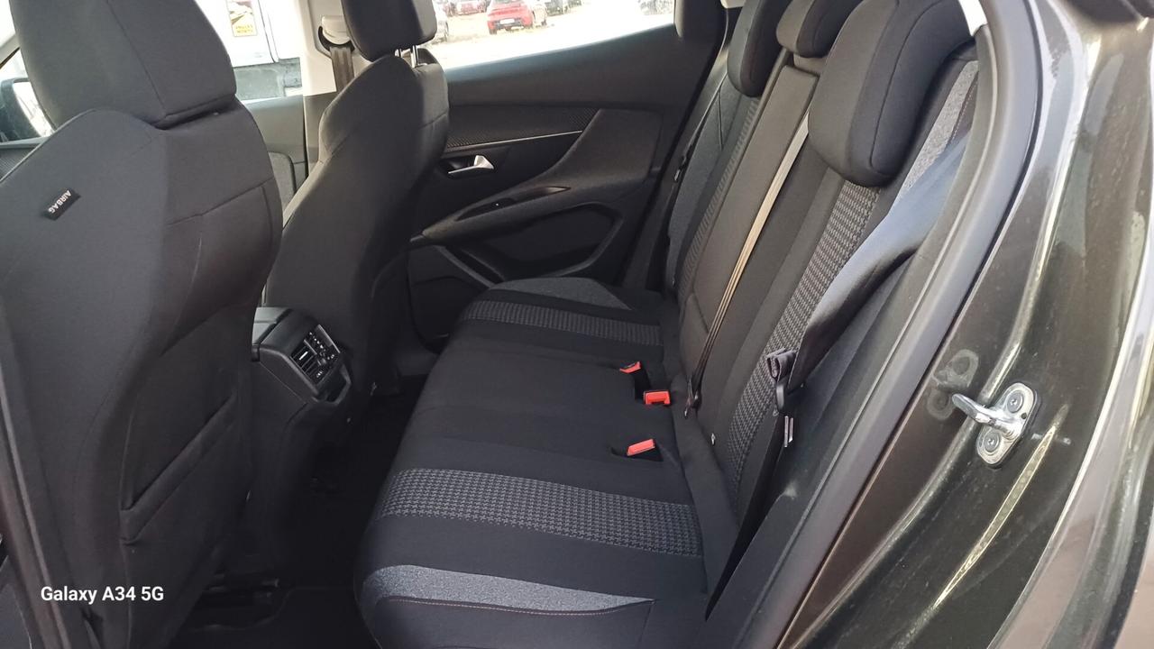 Peugeot 3008 BlueHDi 130 S&S Crossway