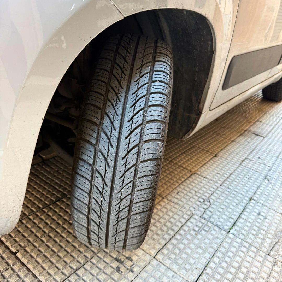 Fiat Panda 1.2 Lounge **GPL CASA MADRE**