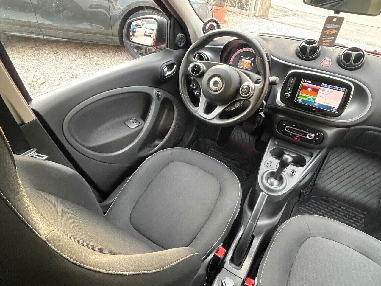 Smart ForFour 70 1.0 twinamic Passion LED NAVI